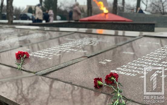 У Довгинцівському районі вшанували пам’ять воїнів, які віддали свої життя під час визволення Кривого Рогу у Другій світовій війні