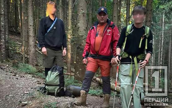 Рятувальники на Закарпатті врятували молодого туриста з Дніпропетровської області та його друга