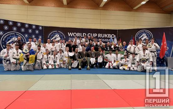 Переможні поєдинки у Німеччині: криворізькі рукопашники відзначилися на першому Кубку світу