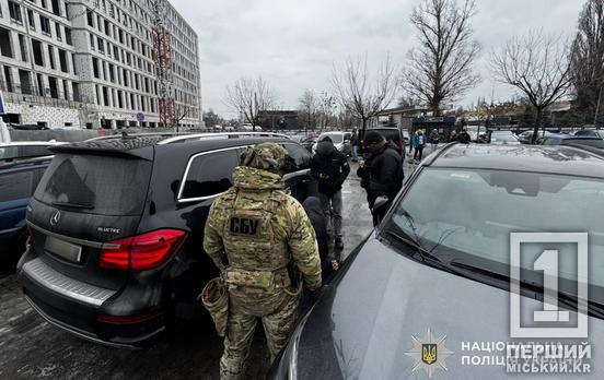 7 тисяч доларів за «білий квиток»: адвоката із Дніпра затримали через махінації з військовим обліком