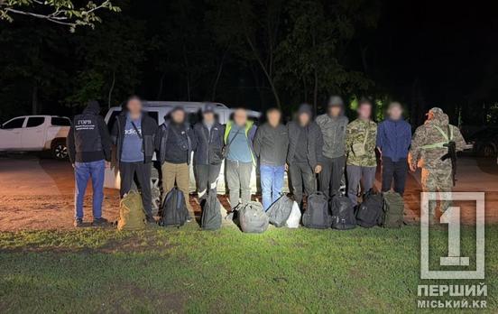 «Рукавичка» у прикордонні: у забитому позашляховику виїхати до Молдови намагалися дев’ятеро чоловіків, зокрема і з Дніпропетровщини
