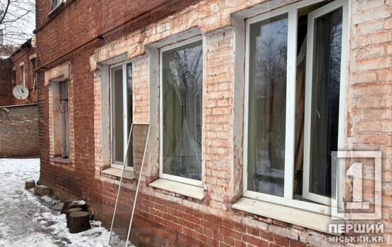 Балістичний удар по житловому будинку у Кривому Розі: є поранені, серед них – діти