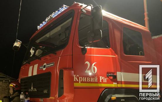 На пожежі у приватному будинку криворізькі вогнеборці знайшли мертву жінку