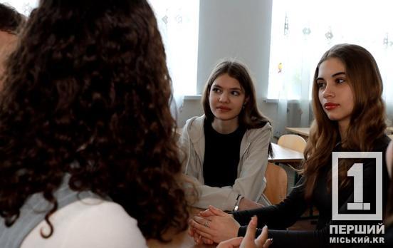 Зможуть вчитися й перемагати під синьо-жовтим прапором: українські школярі за кордоном вперше зможуть брати участь у Всеукраїнських олімпіадах