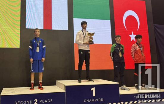 Потужні удари та відпрацьована техніка: криворіжець Давид Юлдашев виборов «срібло» на Чемпіонаті Європи з боксу у Чорногорії