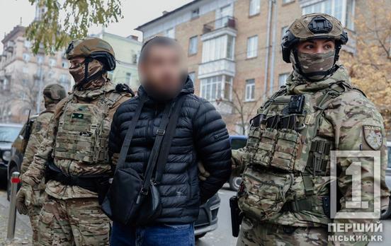 Легенда про родича з Офісу президента та ціна «питання» в 100 тис доларів: поліція викрила групу «роботодавців»