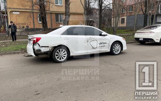 Ризиковий маневр та брак уваги: на перехресті вул