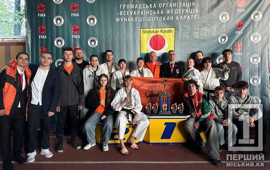 Впевненість у рухах та власних можливостях: Криворізькі каратисти привезли понад 150 медалей із чемпіонату України