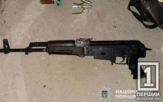 Продавав зброю поштою: адвокат з Дніпра облаштував у своєму гаражі цілий арсенал