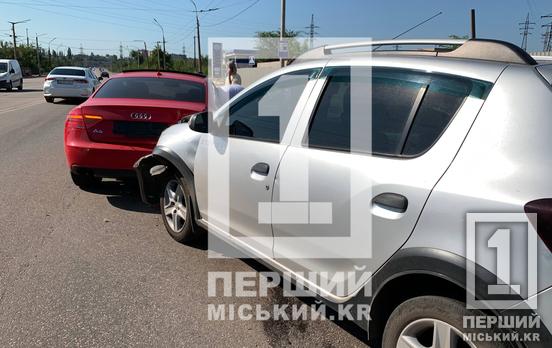 У Кривому Розі на Вільній Ічкерії сталася ДТП: рух у бік 95-го кварталу ускладнений