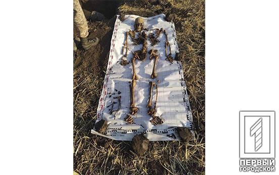 Під Кривим Рогом пошуковці виявили рештки загиблого у Другій світовій солдата