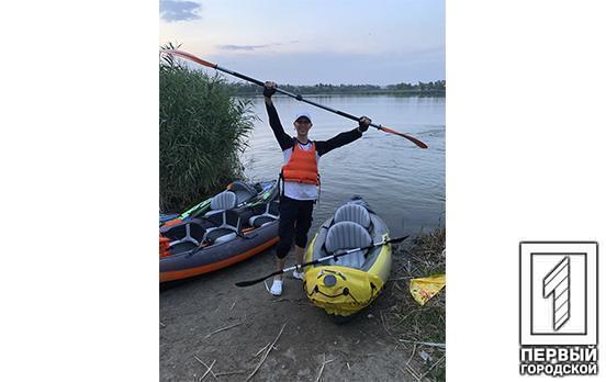 Отдых душой: активист из Кривого Рога путешествует по водоёмам города на собственном каяке