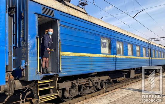 В первый день новых ограничений в поезда не пустили 175 пассажиров без COVID-сертификатов - «Укрзалізниця»