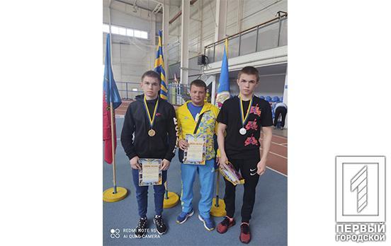 Братья из Кривого Рога завоевали золото и серебро на молодёжном чемпионате Украины по вольной борьбе