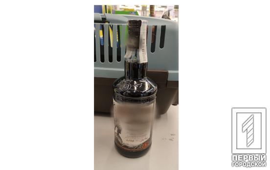 «Бизнес с нуля»: полиция охраны Кривого Рога задержала горожанина, который украл бутылку элитного алкоголя для продажи
