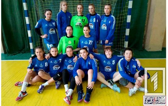 Гандболистки из Кривого Рога вышли в четвертьфинал кубка Украины, обыграв команду суперлиги
