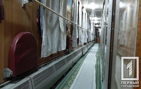 От двери к поезду: «Укрзалізниця» ввела тестово услугу доставки ручной клади