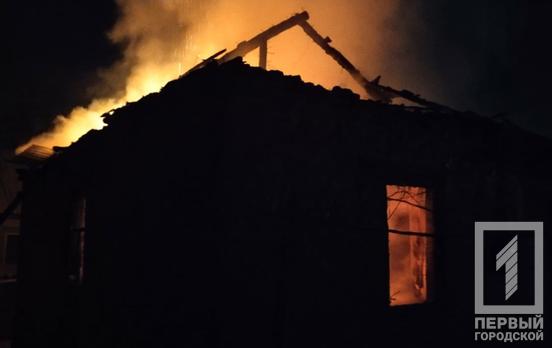 Недалеко от Кривого Рога горел одноэтажный дом