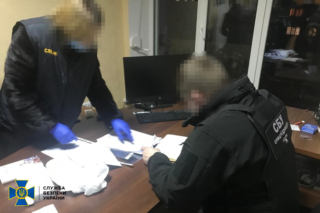 В Днепропетровской области полицейские ликвидировали конвертационный центр, через который за время его существования прошло около миллиарда гривен