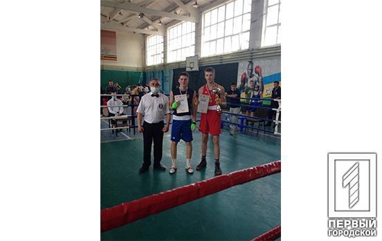 В Кривом Роге состоялся восьмой открытый городской турнир по боксу в честь тренера Георгия Шумейко