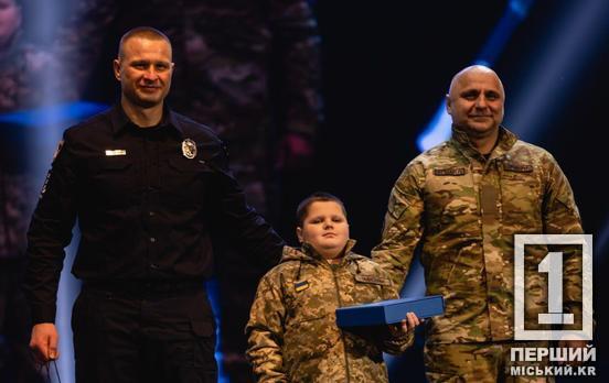 Стал талисманом для воинов: 9-летний Артем из Криворожья получил награду «Пульс Победы»