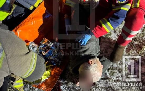 Травми голови й зламані кістки: у районі Космонавтів чоловік вистрибнув із вікна через підгорілу пательню