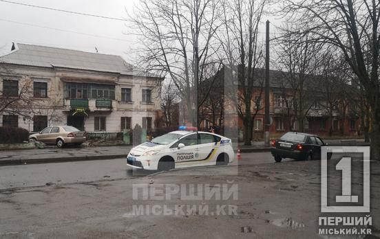 Водитель мог перепутать педали: в Кривом Роге не разминулись две Geely