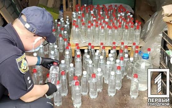 В Кривом Роге полицейские изъяли бутылки с контрафактным алкоголем