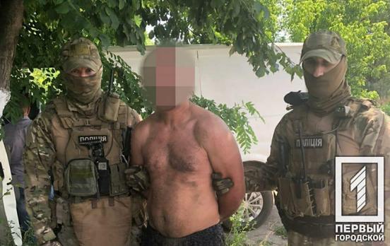 Два месяца ареста: преступному «трио» из Кривого Рога, подозреваемому в нападении на пенсионеров, избрали меру пресечения