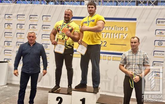 Спортсмен з Кривого Рогу здобув дві золоті медалі на Чемпіонаті Україні з армреслінгу
