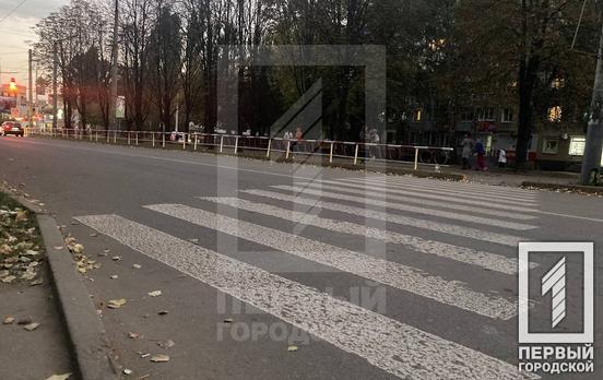 В Терновском районе Кривого Рога автомобиль сбил ребенка на пешеходном переходе