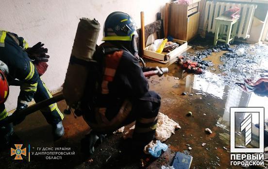 В Кривом Роге пожарные вытащили из огня 48-летнего горожанина