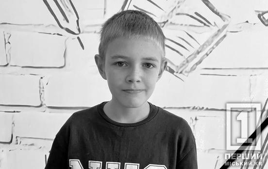 «Ми ніколи не зможемо змиритися з цією втратою»: минулої доби у ДТП на вул Волонтерів загинув учень КГ №51