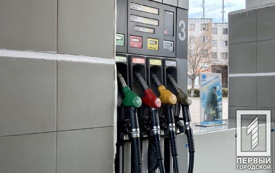 Для подолання дефіциту пального в Україні влада спрямує на ринок 70 тисяч тонн бензину та 40 тисяч тонн дизеля