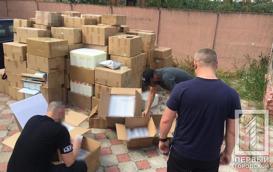 Две тонны веществ: сотрудники СБУ провели обыски в Кривом Роге по делу контрабандистов, которые торговали анаболиками