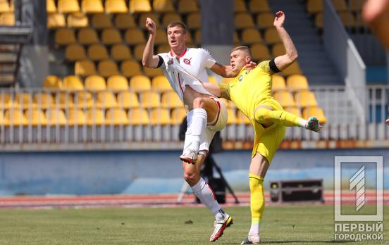 В последней игре сезона 2022-2023 украинской Премьер-лиги криворожский ФК «Кривбасс» уступил «Днепру-1»
