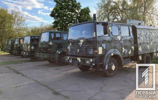 Военная администрация Кривого Рога передала в бригады терробороны еще шесть полноприводных автомобилей IVECO, закупленных за частные средства