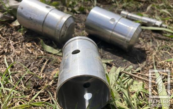 Взрывотехники третьи сутки обезвреживают кассетные боеприпасы после обстрелов в Криворожском районе