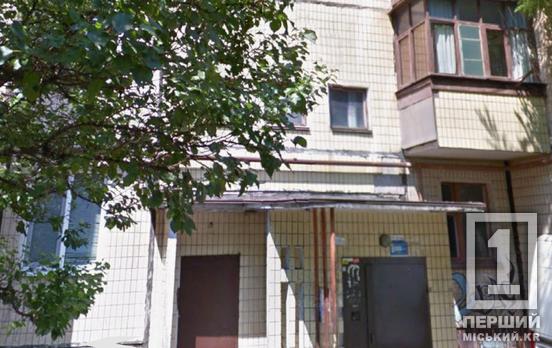 Дивом вижив після падіння з висоти: на Східному-1 літній чоловік «полетів» з дев'ятого поверху