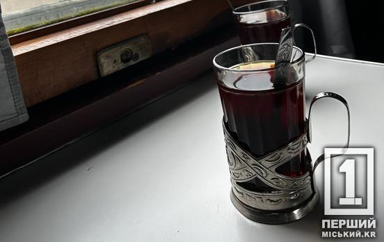 Прощавай чай за 10 грн: у потягах «Укрзалізниці» підвищили вартість напоїв