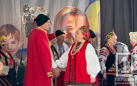 Пісні крізь покоління: у Кривому Розі хор «Жартівниці» виступив до Дня української писемності та мови