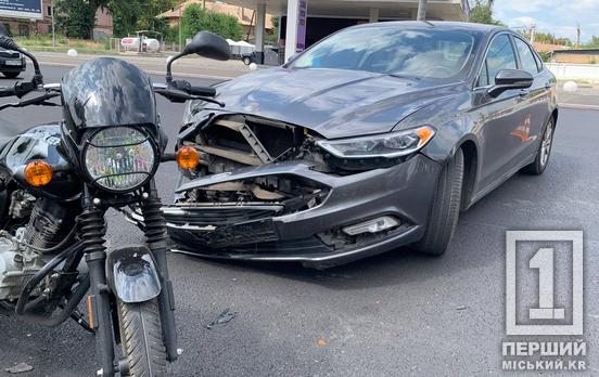 Не помітив: на проспекті Миру Ford зніс мотоцикліста