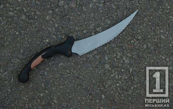 Дістав холодну зброю: у Кривому Розі напали на двох військових