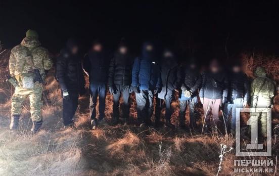 Цена была по 110 тыс грн с «носа»: жители Днепропетровщины не смогли пересечь границу Украины