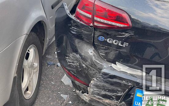 Прорахувався маневруючи: на проспекті Металургів ДТП з Volkswagen та Geely