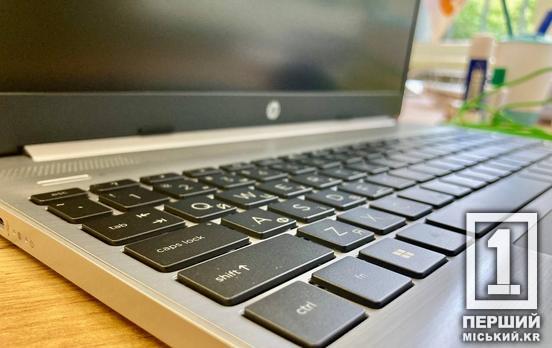 Новые пути, цифровизация и забота о комфорте: Минсоцполитики упростило восстановление пенсионного удостоверения