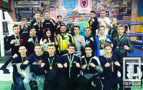 Кикбоксёры из Кривого Рога завоевали победу в командном зачёте чемпионата области