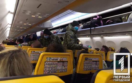 Правительство самолётом эвакуирует из Италии украинцев, которые застряли там после перекрытия границ из-за коронавируса
