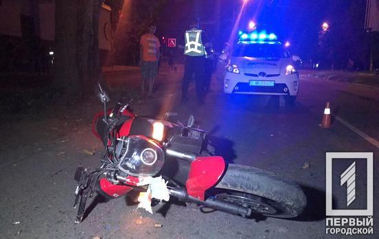 В Кривом Роге ищут очевидцев аварии, в которой пострадали пешеход и мотоциклист