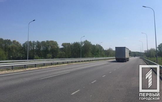 Из-за жары в Днепропетровской области ограничили движение грузового транспорта